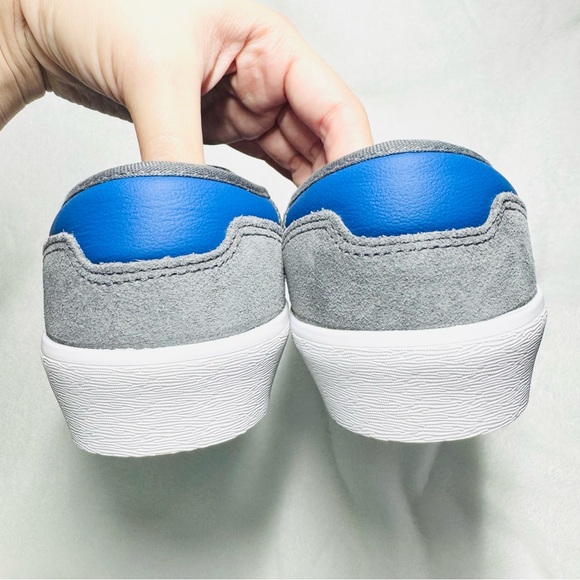 ADIDAS SHMOOFOIL SLIP-ON - GREY / ROYAL BLUE - 6 - NIB - Picture 3 of 9